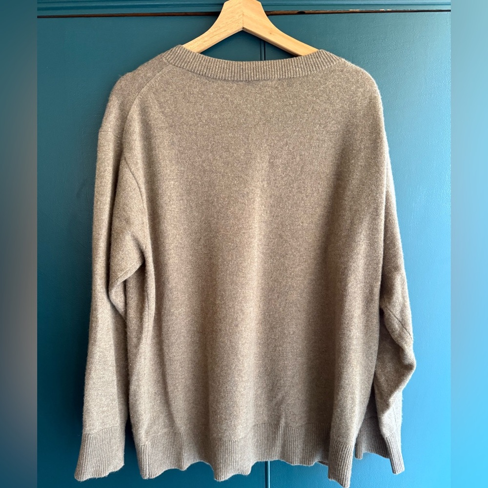 Aritzia Bare Cashmere Composition Sweater - Picture 4 of 8